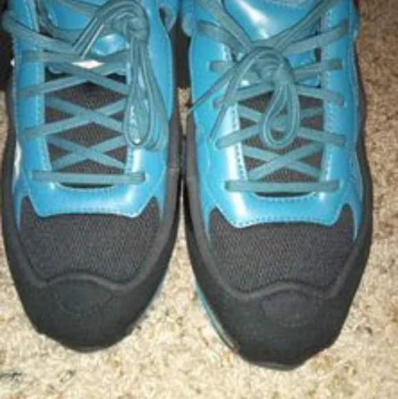 RAF SIMONSRAF SIMONS REPLICANT OZWEEGO - BLACK/ COLONIAL BLUE